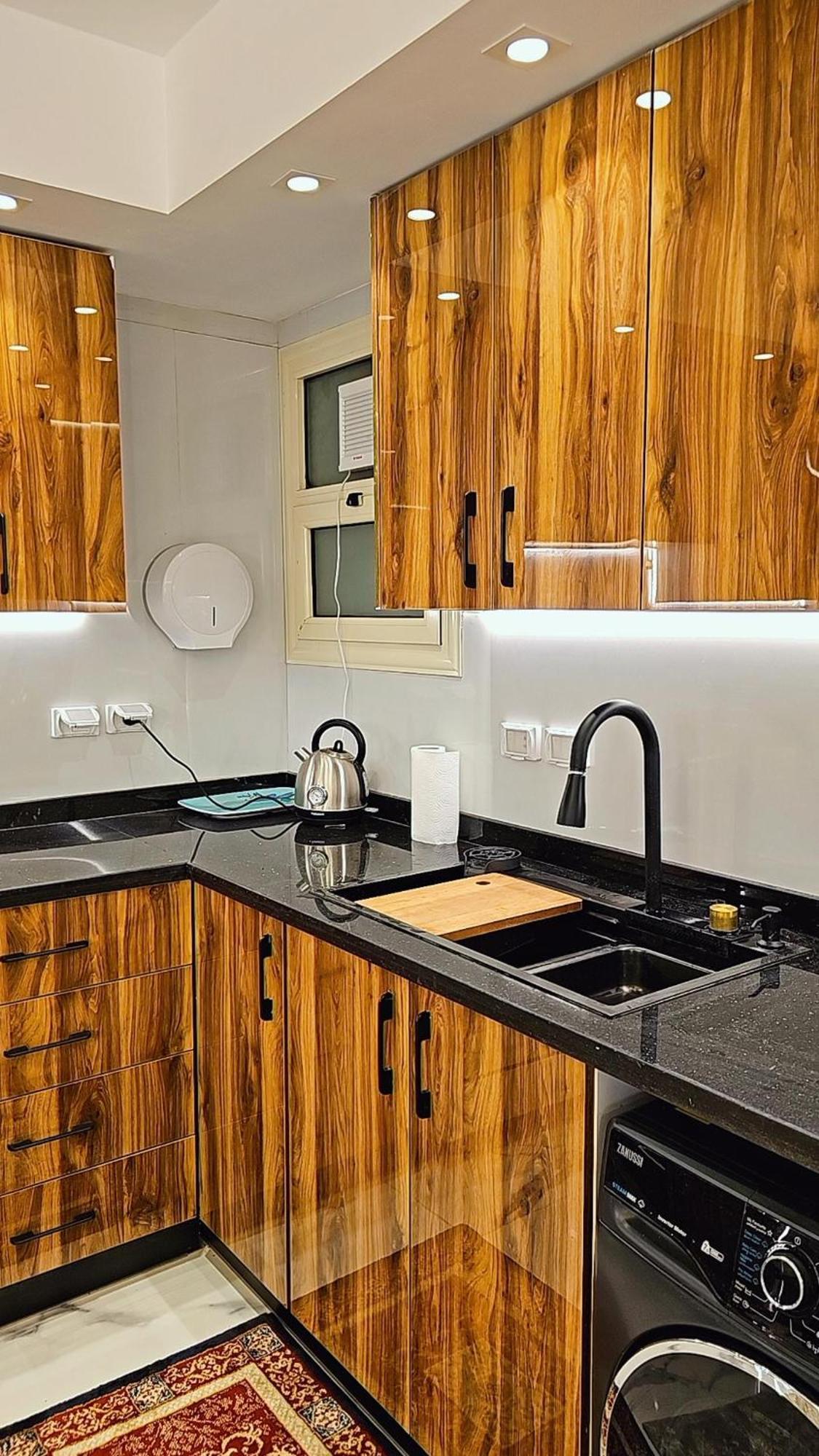 المهندسين شارع البطل احمد عبد العزيز Apartamento Cairo